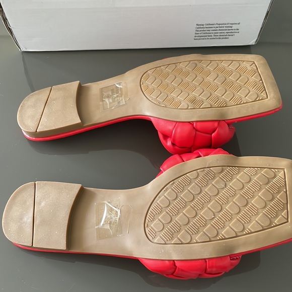 Nature breeze sandals 8.5 - Picture 2 of 3